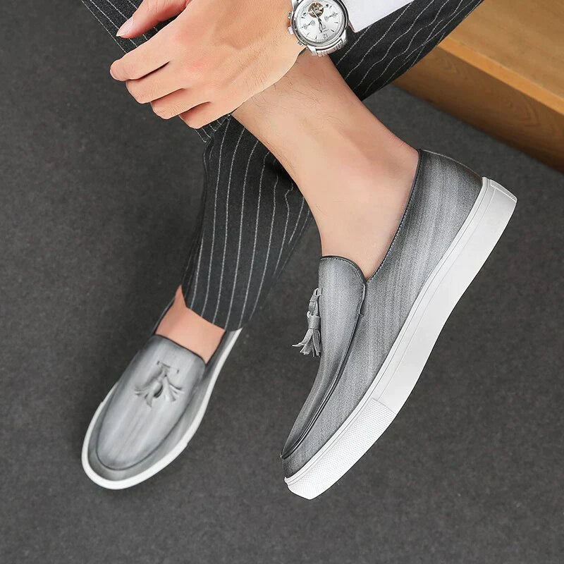 Mocassins à glands pour homme avec semelle de sneaker – Chaussures confortables faciles à enfiler, adaptées aux tenues chic décontractées et professionnelles