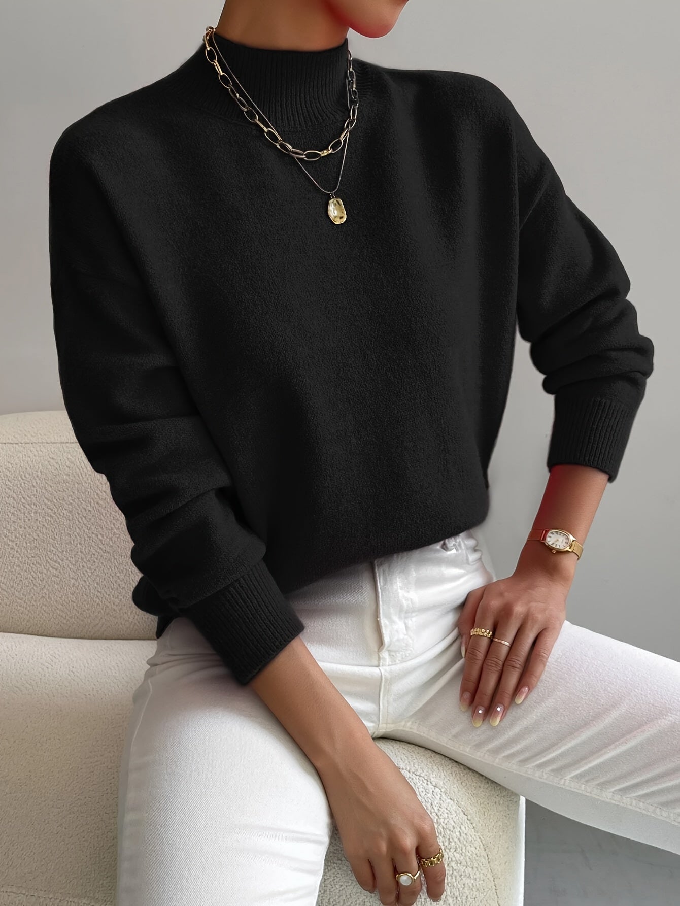 Maglione Donna con Collo Alto – Morbido Maglione Minimalista per Autunno e Inverno