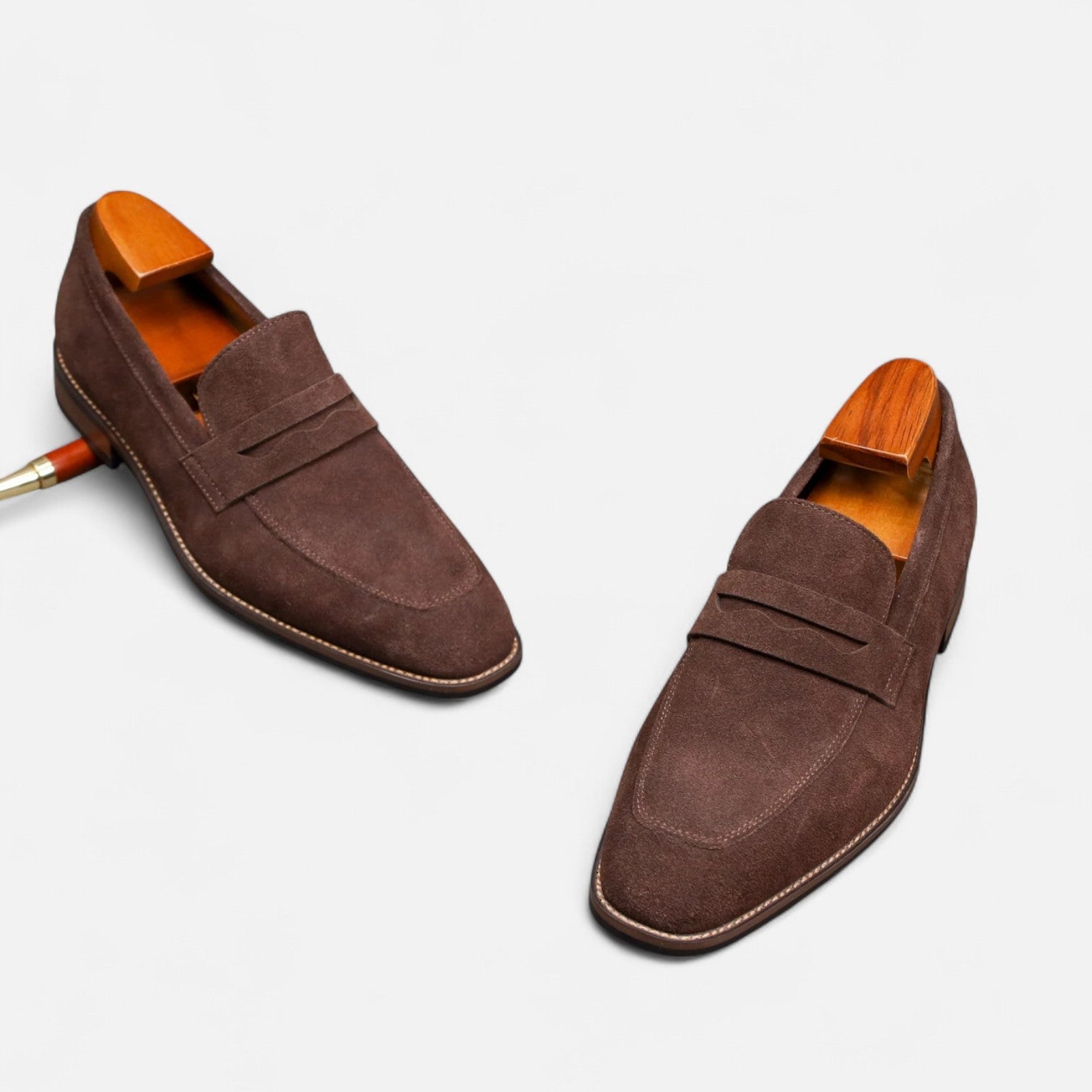 Mocassini da uomo in camoscio con morsetto, classici e eleganti, scarpe slip-on