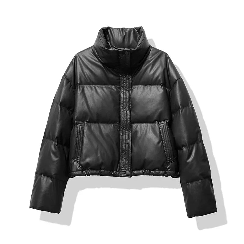 Damen-Steppjacke in Oversize-Passform – kurze Winterjacke mit hohem Stehkragen für lässige Lagenlooks bei kaltem Wetter