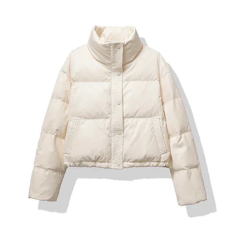 Damen-Steppjacke in Oversize-Passform – kurze Winterjacke mit hohem Stehkragen für lässige Lagenlooks bei kaltem Wetter