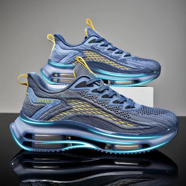 Herresneakers med luftpolstret mesh og formet ydersål til ydeevne