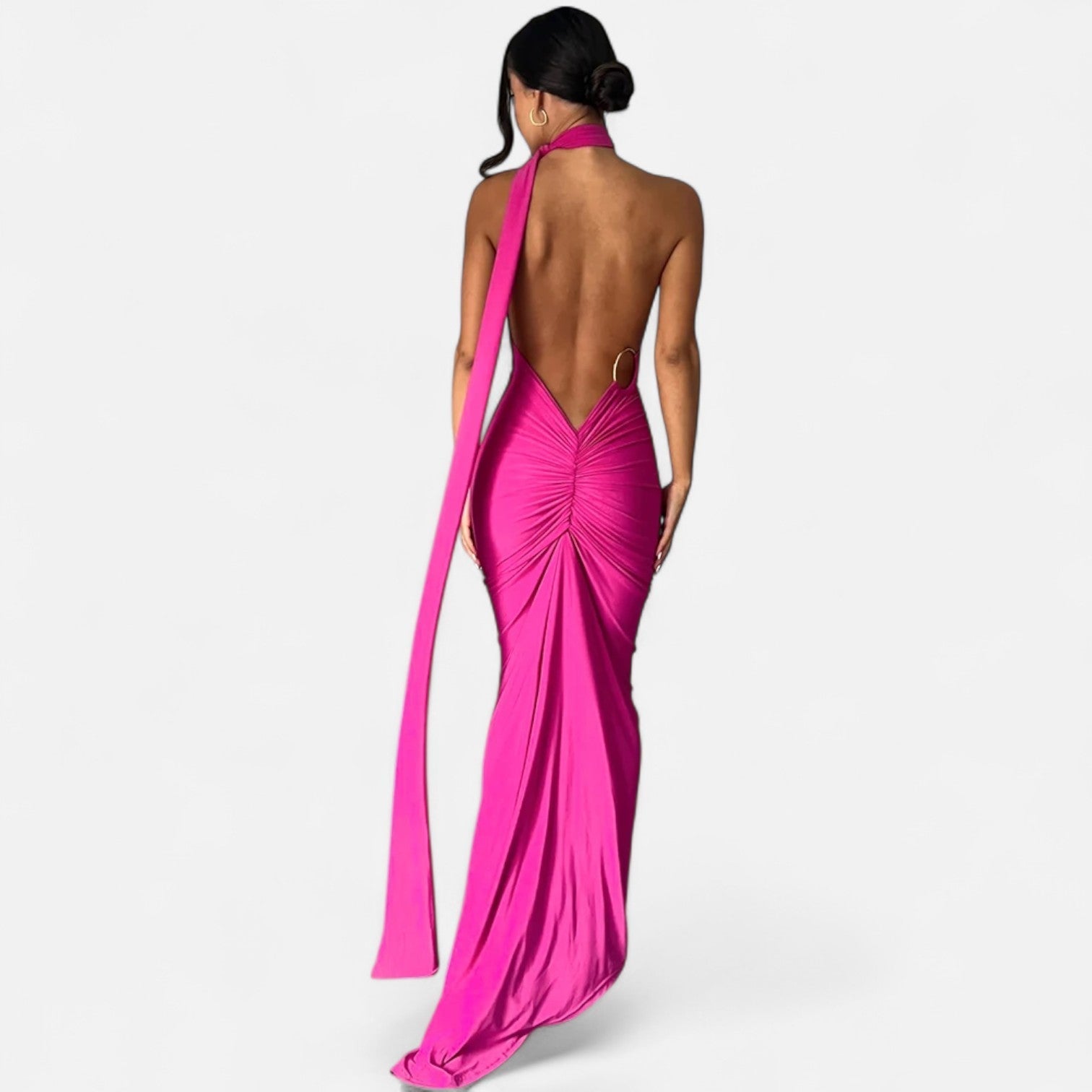 Elegant maxi-kjole til kvinder med én skulder og halterneck – figursyet kjole til aftenarrangementer