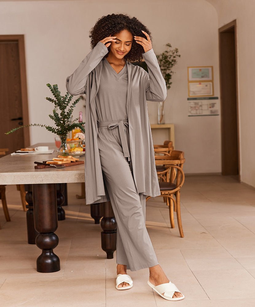 Ensemble détente trois pièces pour femmes avec robe longue