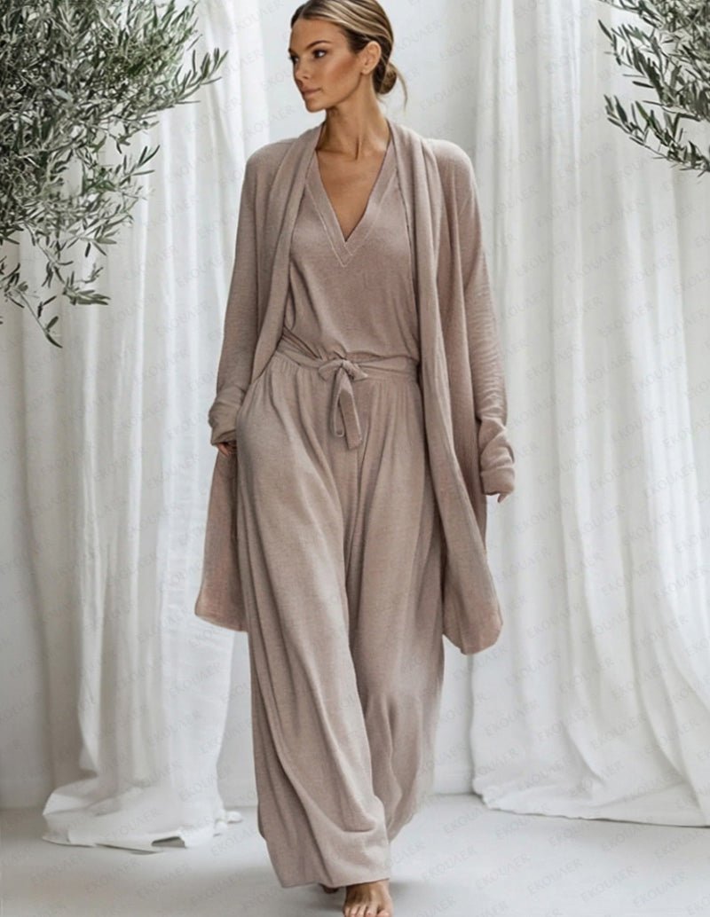 Ensemble détente trois pièces pour femmes avec robe longue