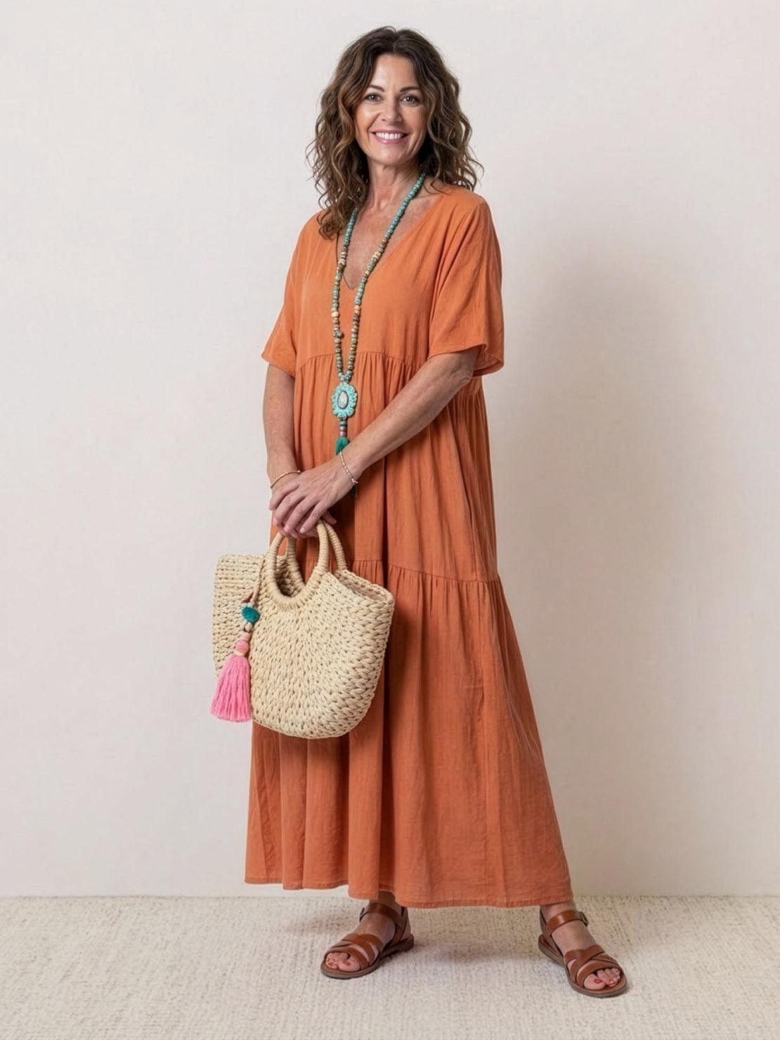 Abito lungo da donna con gonna a balze e silhouette boho rilassata