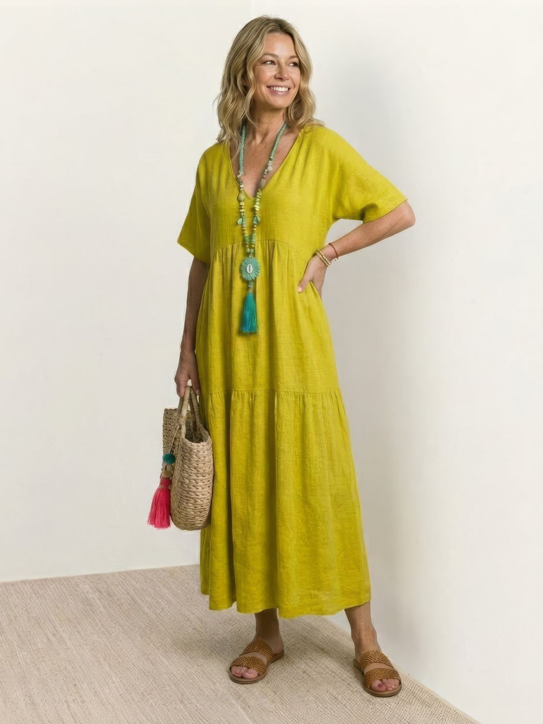 Abito lungo da donna con gonna a balze e silhouette boho rilassata