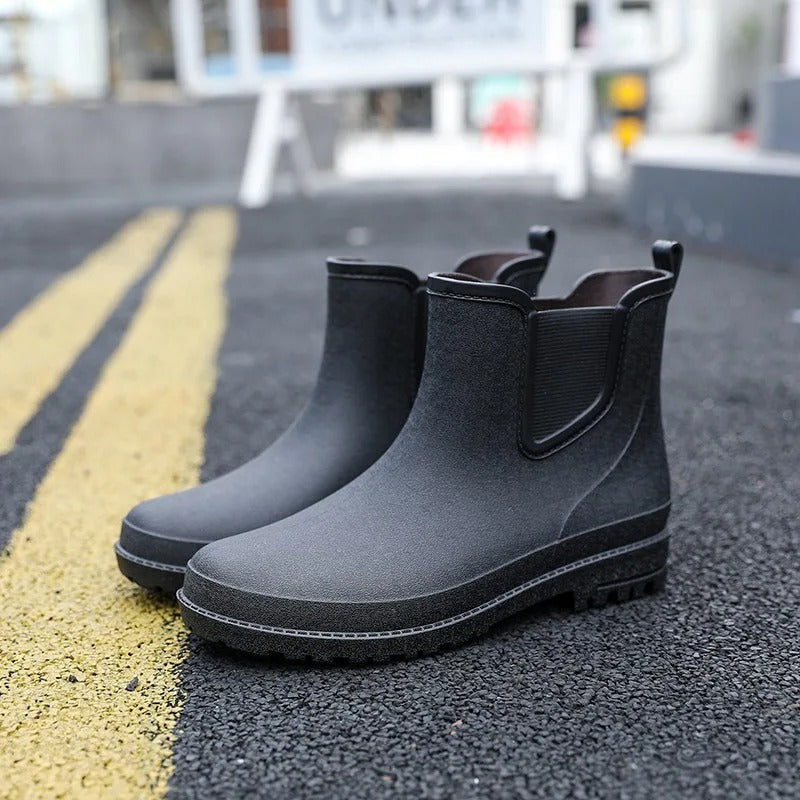 Bottes de pluie Chelsea imperméables pour homme – Design à enfiler à la cheville, avec empiècements latéraux élastiques et semelle crantée